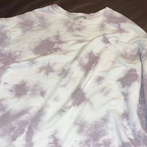 Ripen and white tue dye sweatshirt with bubble sleeve
